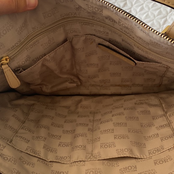 Michael Kors Brown Bag. Like new. - Picture 5 of 6